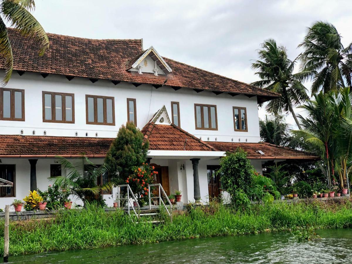 Ayana'S Homestay Alappuzha Dış mekan fotoğraf